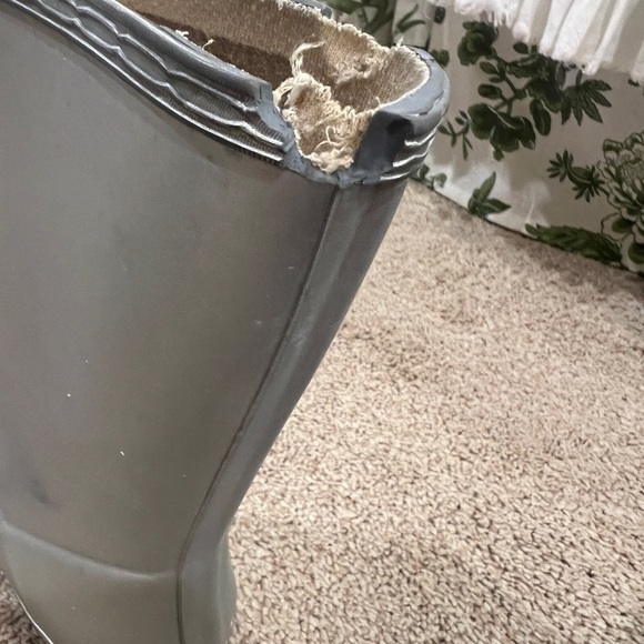 Hunter Kids Silver Rain Boots - Picture 10 of 11